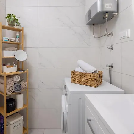 Riviera Apartment *